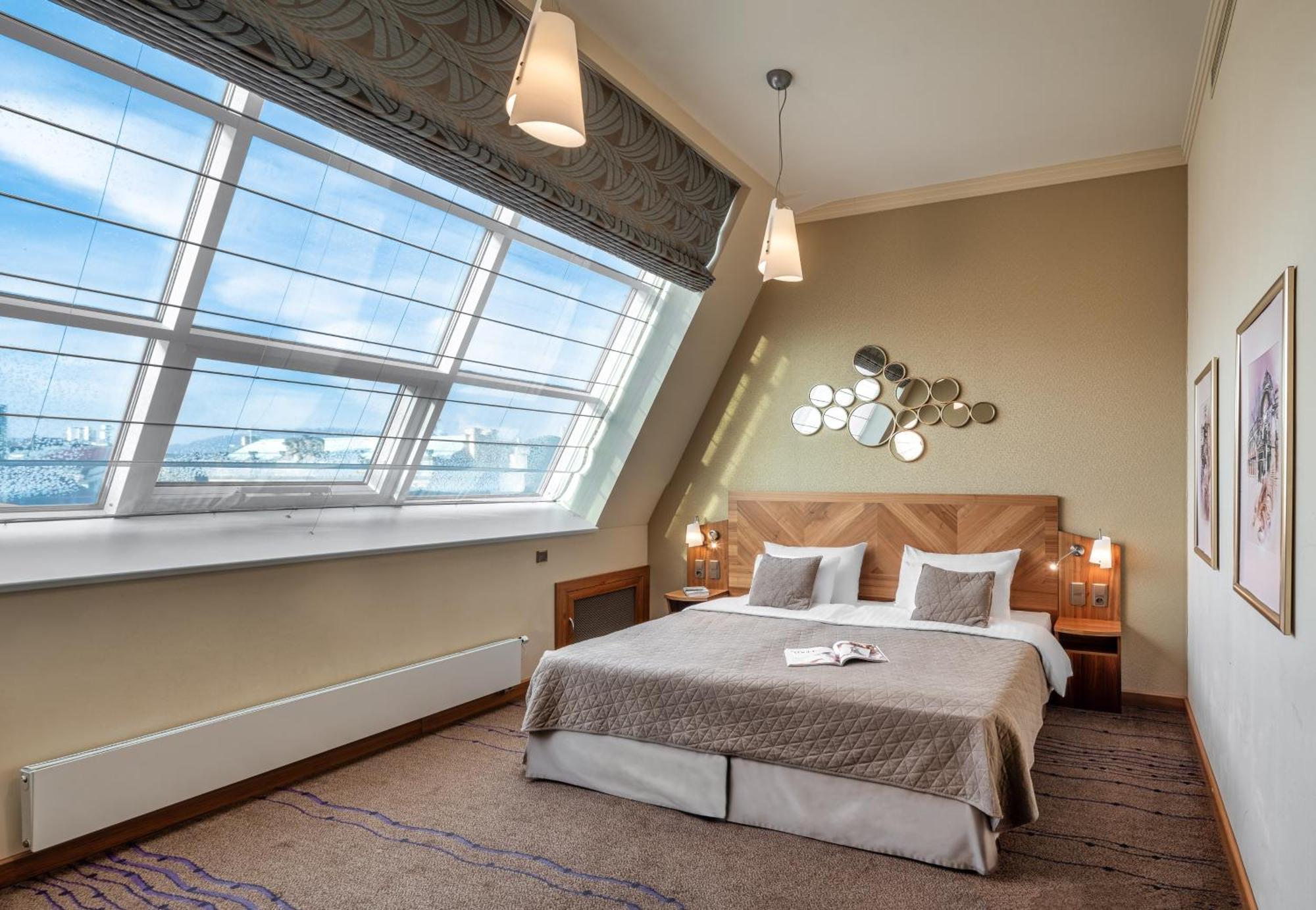 Crown Palace By Adrez Apart Otel