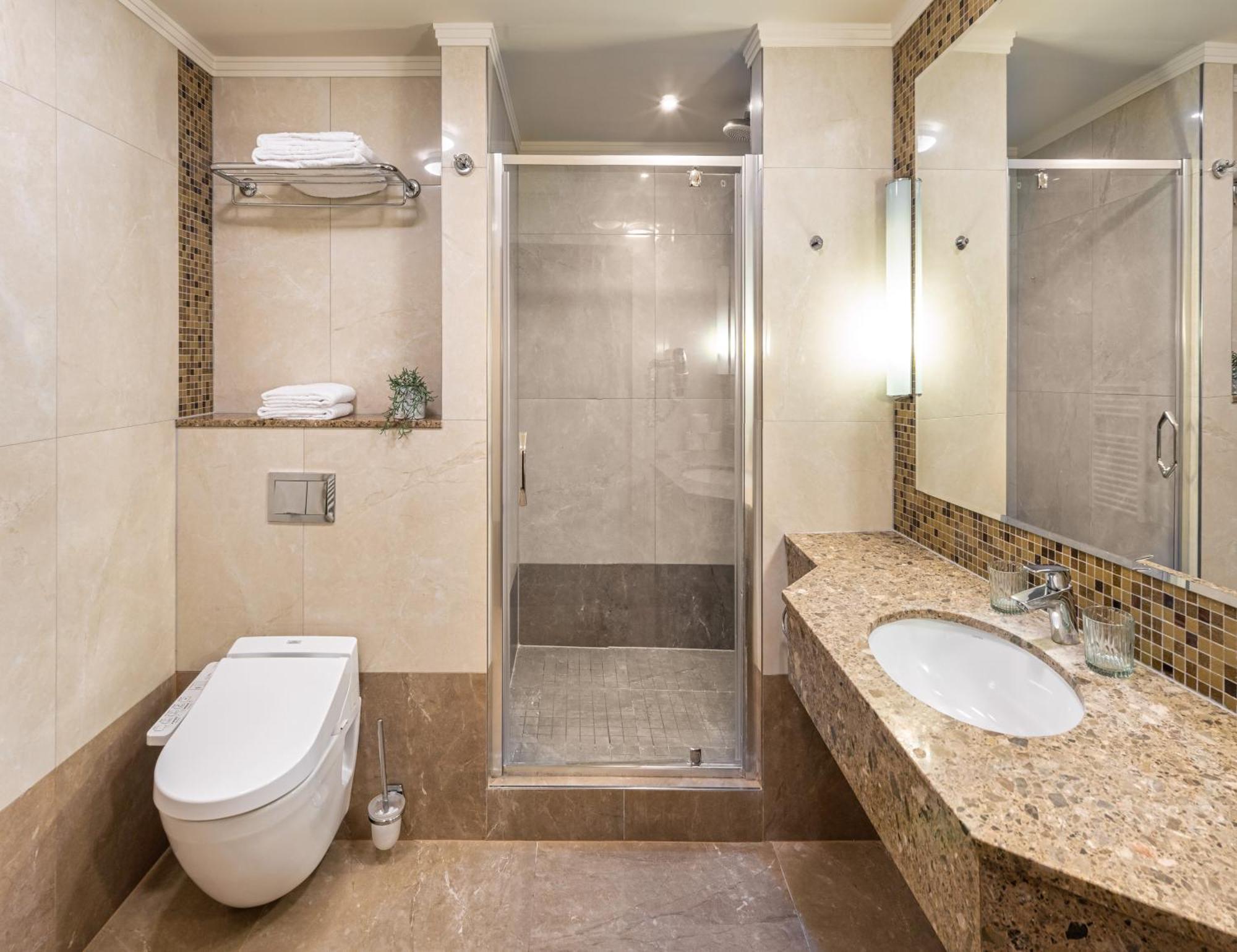Crown Palace By Adrez Apart Otel