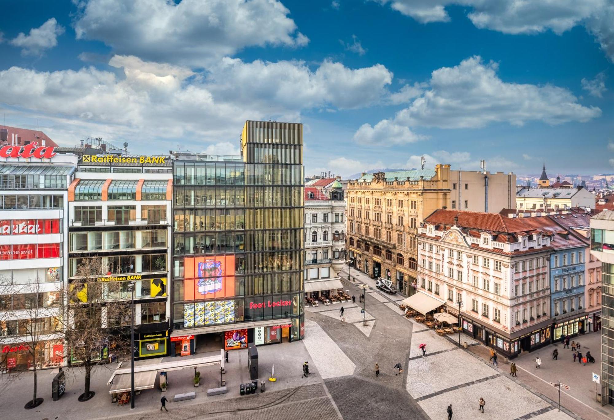 Crown Palace By Adrez Apart Otel Prag