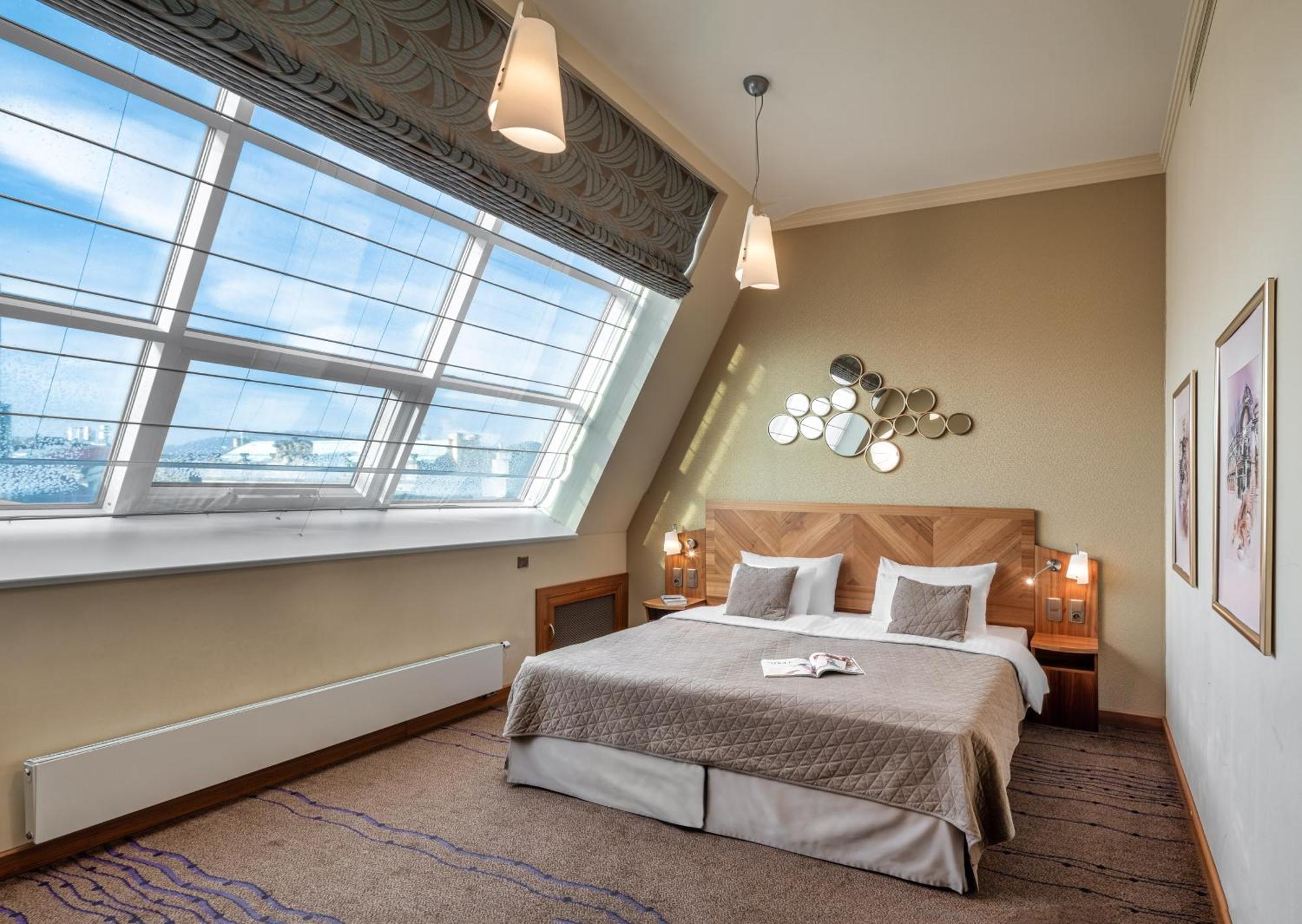 Apart Otel Crown Palace By Adrez